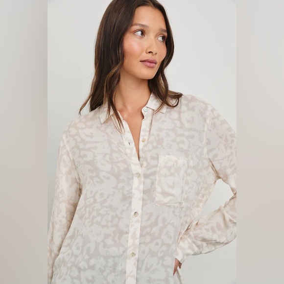 Rails Tops - Rails XL leopard print button up top long sleeve white grey cream 100% cotton